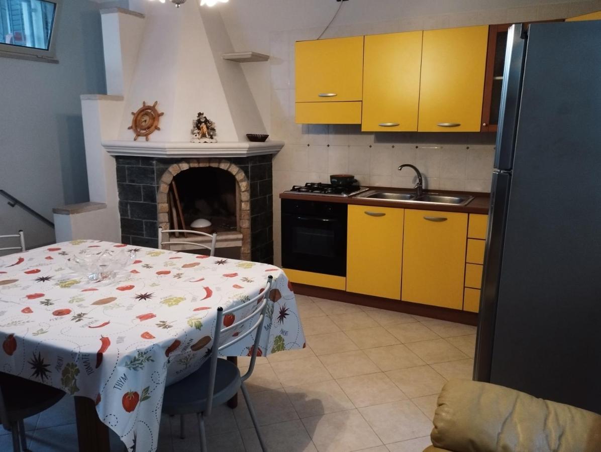 Clave, Affittacamere, Casa Vacanze Cozze Exterior photo